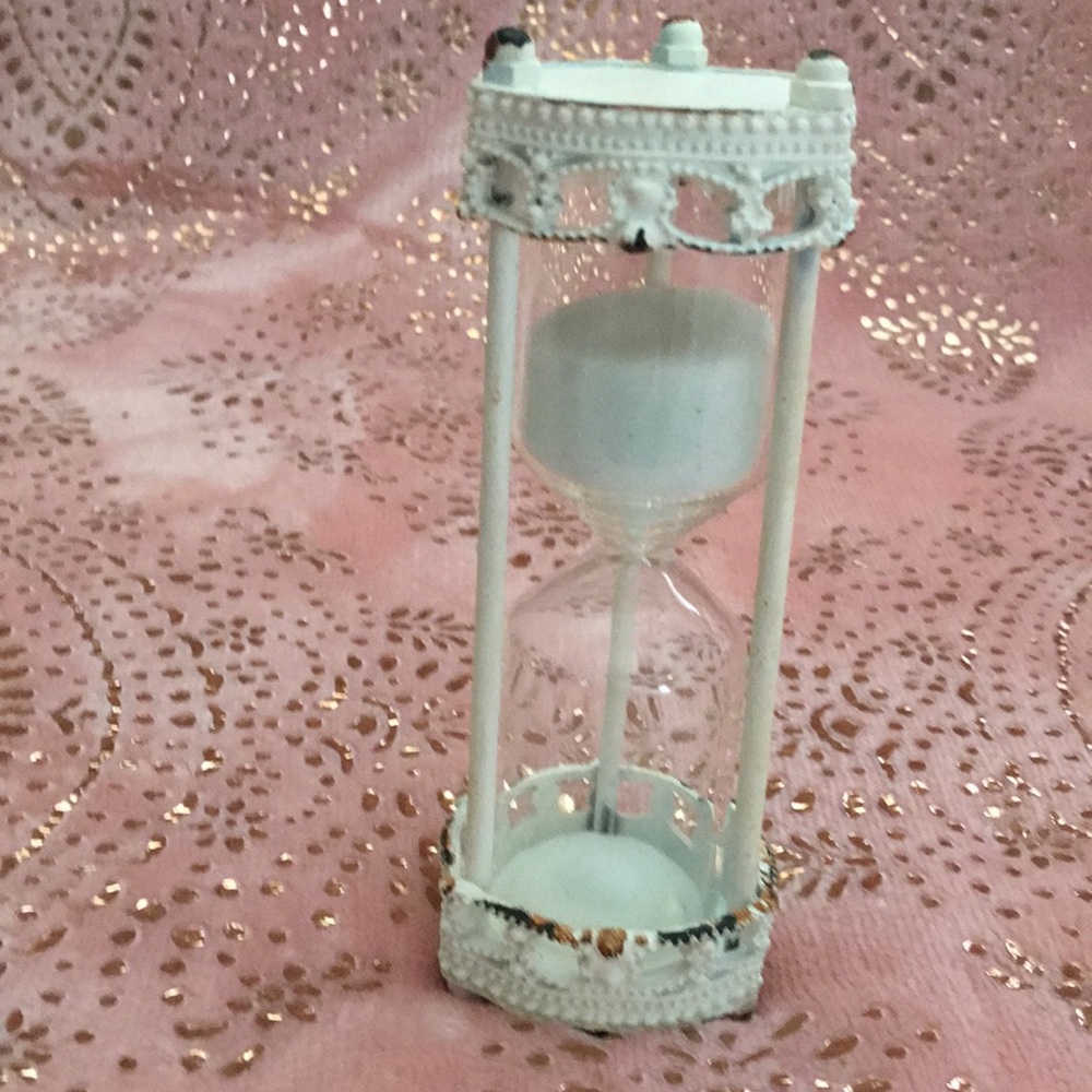 Hour glass